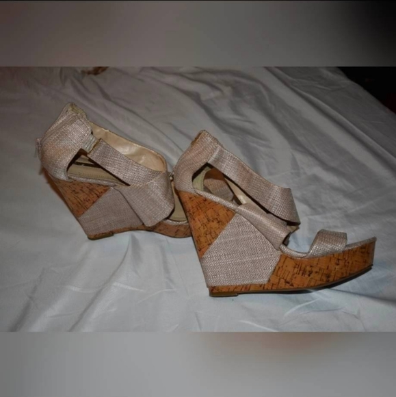 Heels - Picture 2 of 2